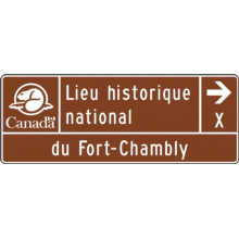 Acheminement vers un lieu historique national (avec flèche et distance)