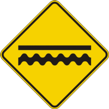 Étendue d'eau gelée