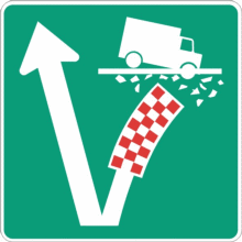 Voie de secours avec lit d'arrêt