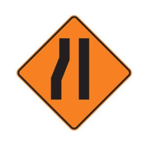 Chaussée rétrécie à gauche